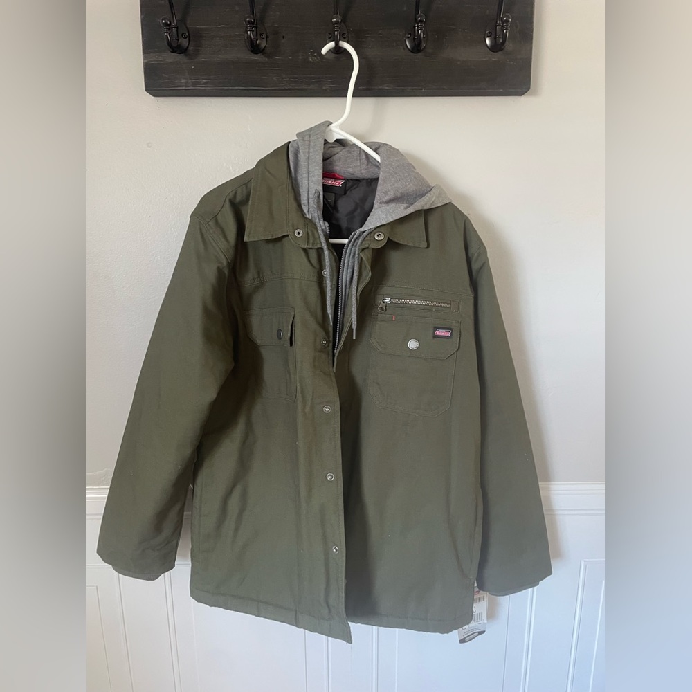 NWT- Dickies Insulated Hoodie Jacket-Medium